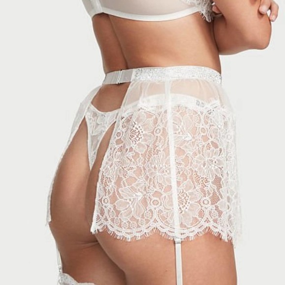 Victoria's secret skirt - Picture 8 of 8